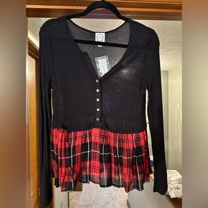 Long sleeved Waffle shirt with red plaid bottom